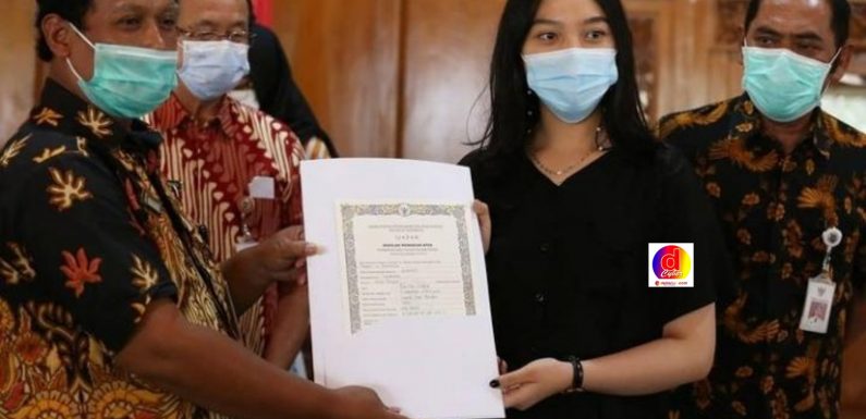 Bukti Kepedulian Pemkot Surakarta dan Provinsi Jateng, Bagikan Ijazah Tingkat SMA Yang Belum Diambil